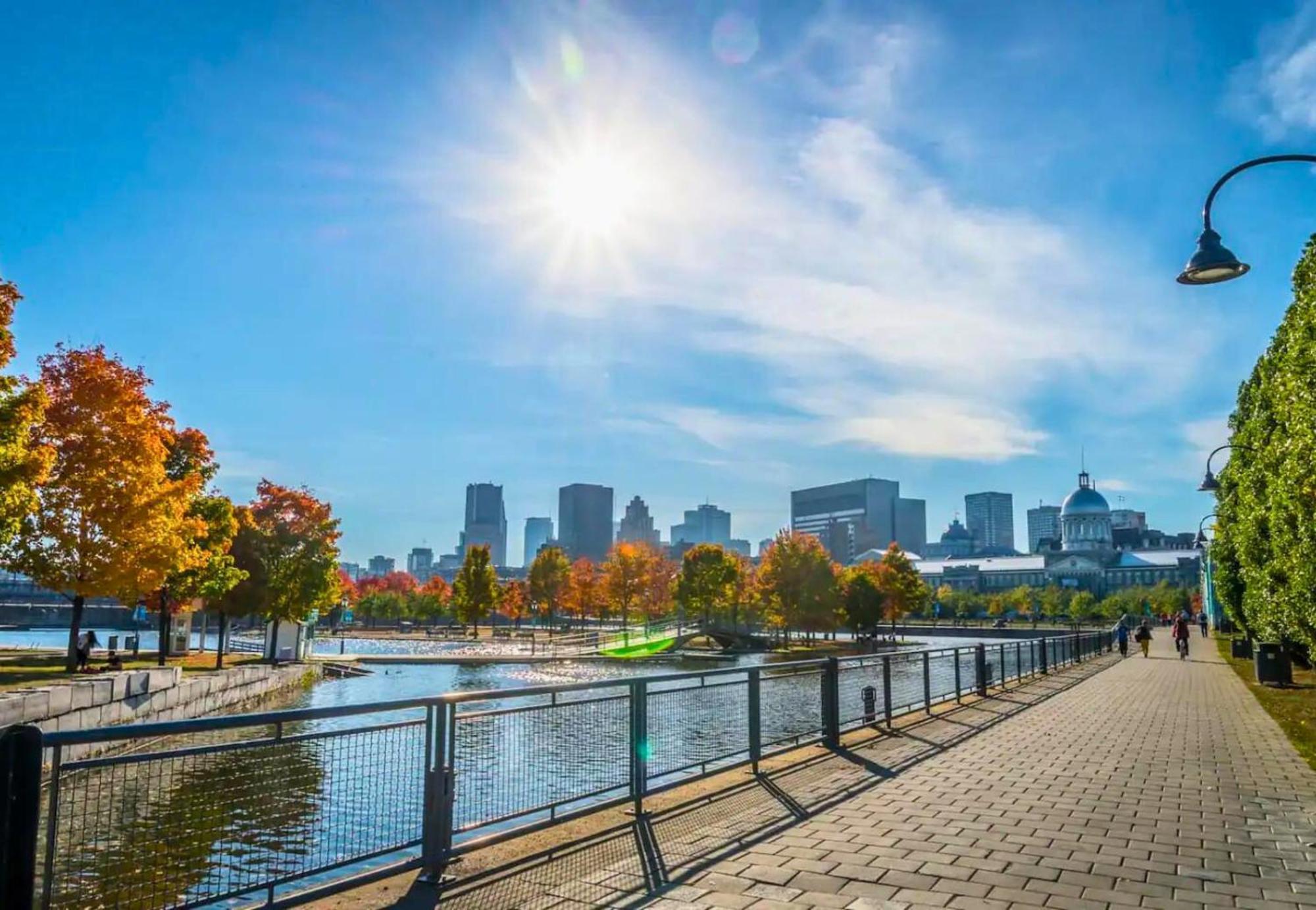 Апарт готель Liv Mtl Urban Монреаль Екстер'єр фото